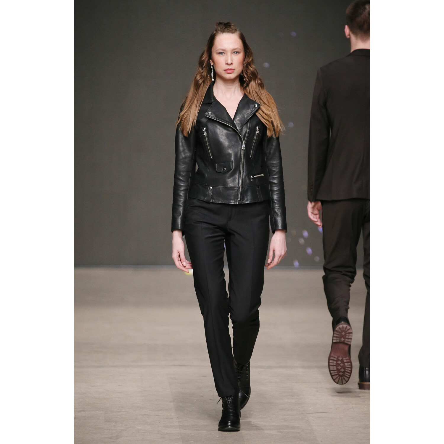 Фото 21DOT12 | The Twenty One Twelve Fall 2019 Ready-to-Wear / 21DOT12 | The Twenty One Twelve осень-зима 2019 / Неделя моды: Москва
